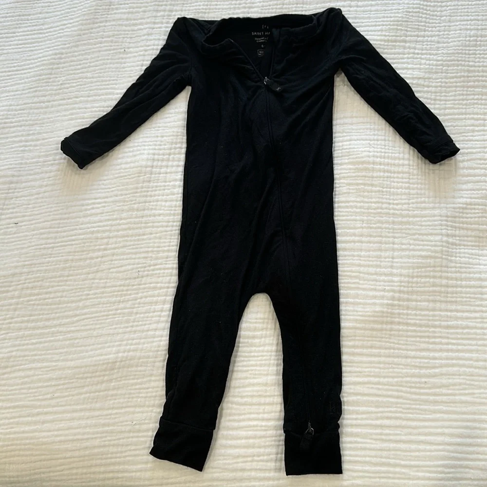 Unisex snuggle up one piece Saint Haven